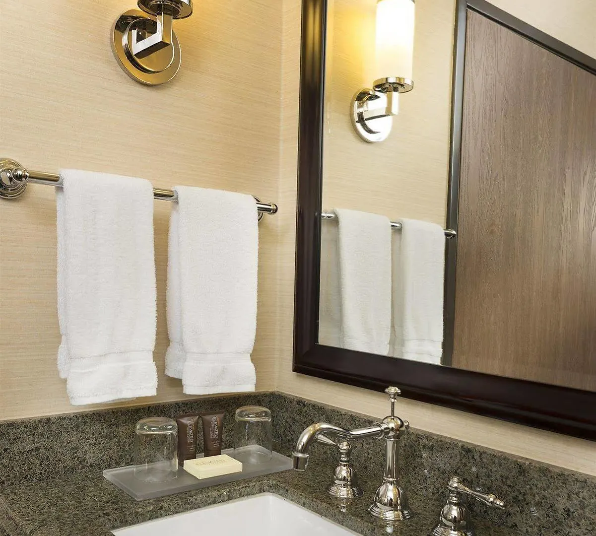 Ayres Hotel Redlands - Loma Linda